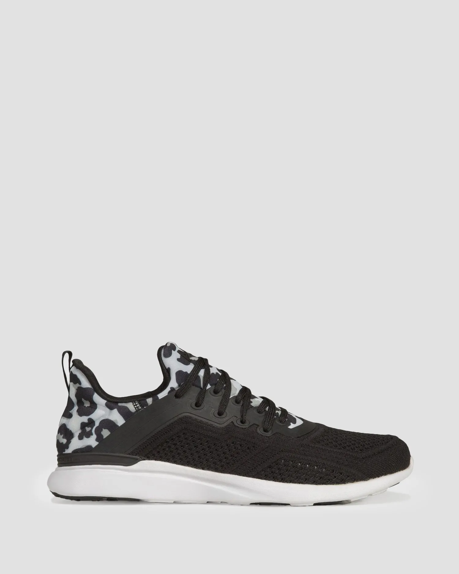 APL TECHLOOM Tracer trainers 22011221005-black-white-leopard