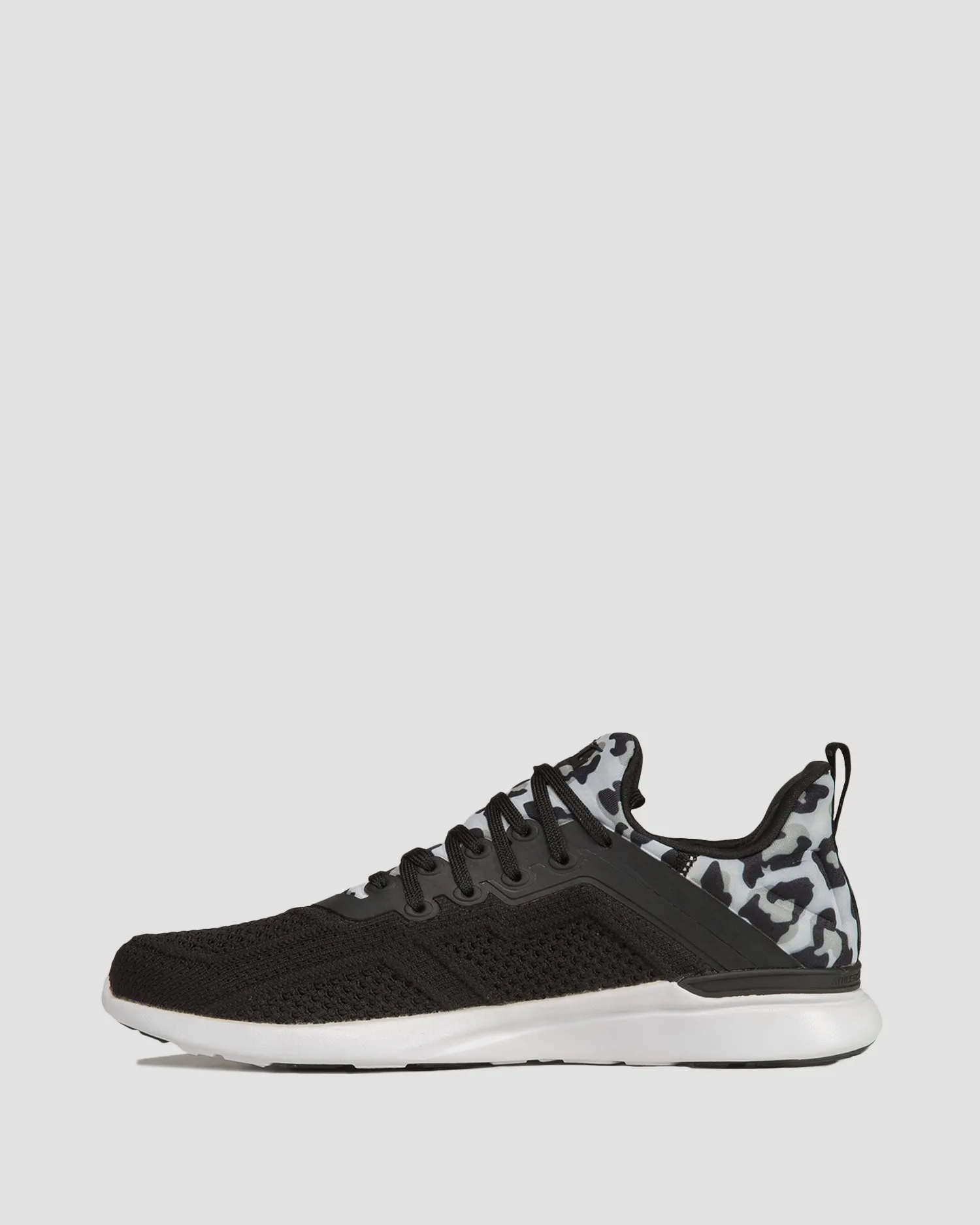 APL TECHLOOM Tracer trainers 22011221005-black-white-leopard