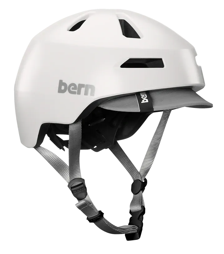 Bern Brentwood 2.0 Helmet with Visor - Satin White