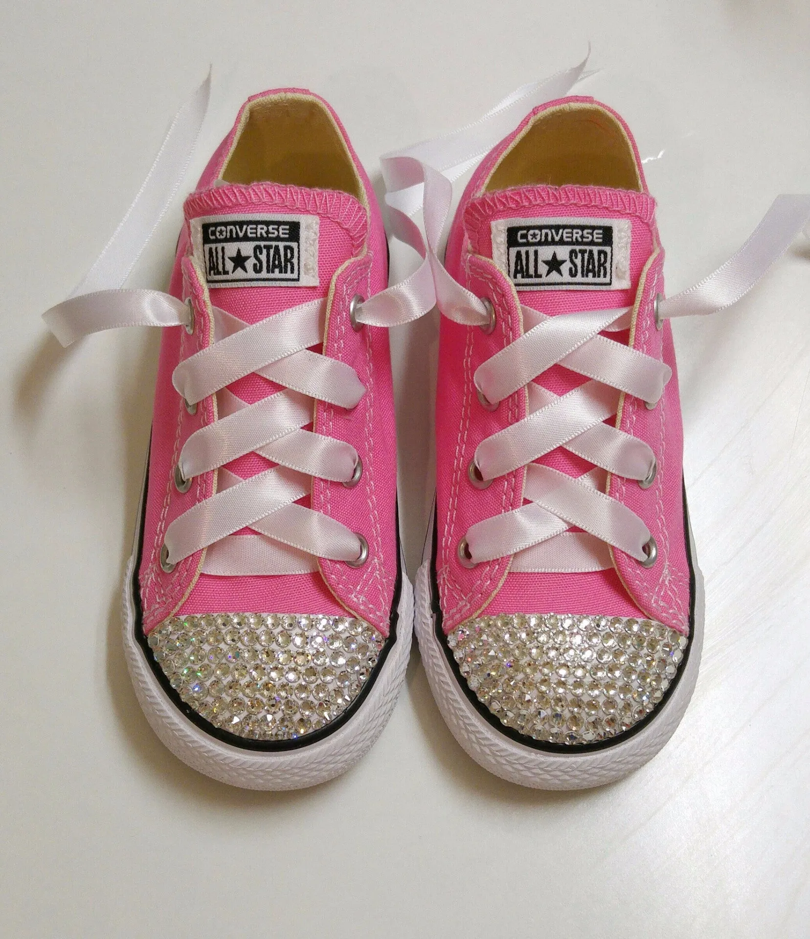 Chuck Taylor All Star Junior (White, Pink & Black)