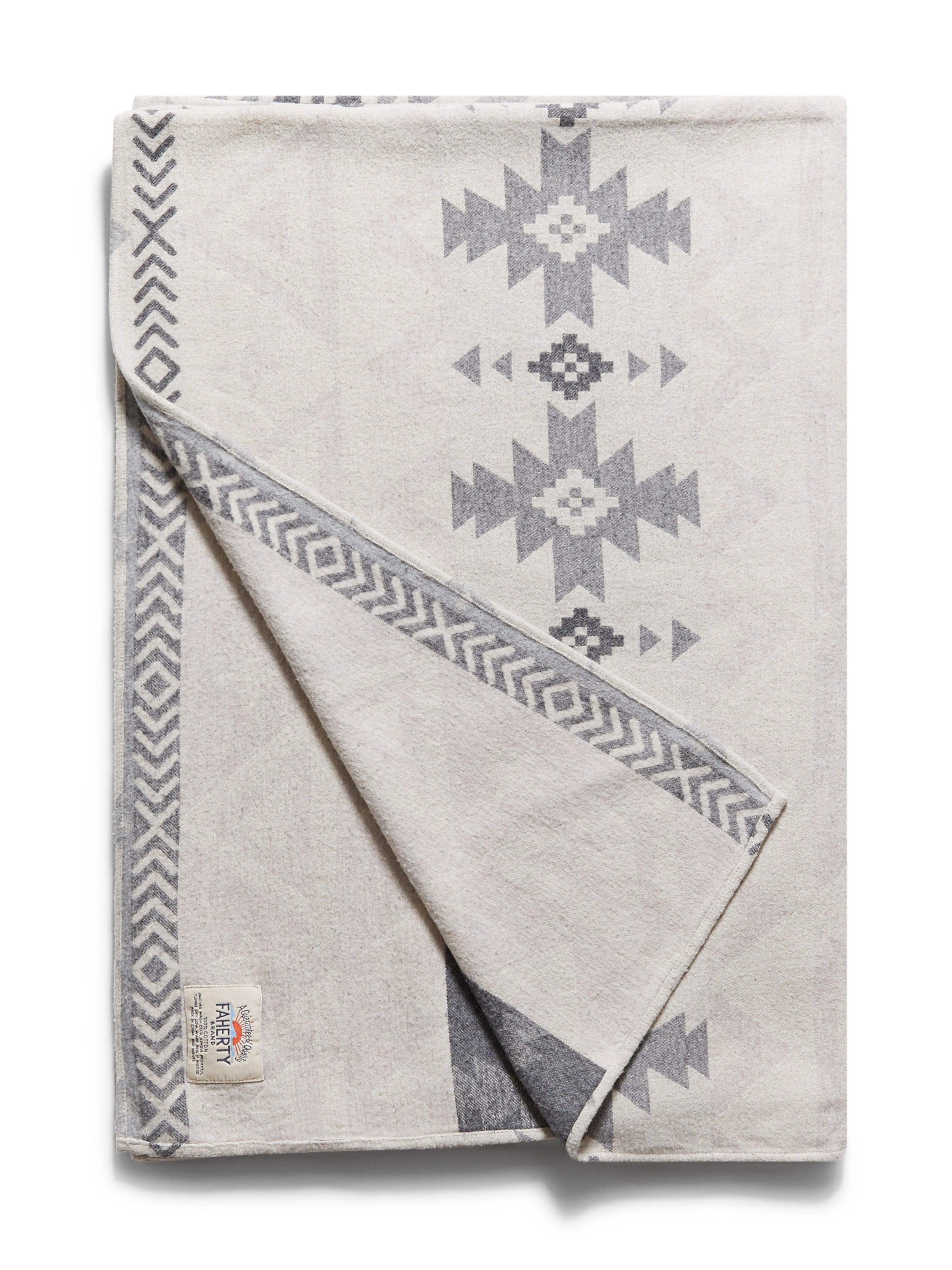 Doug Good Feather Adirondack Blanket - Ivory North Star