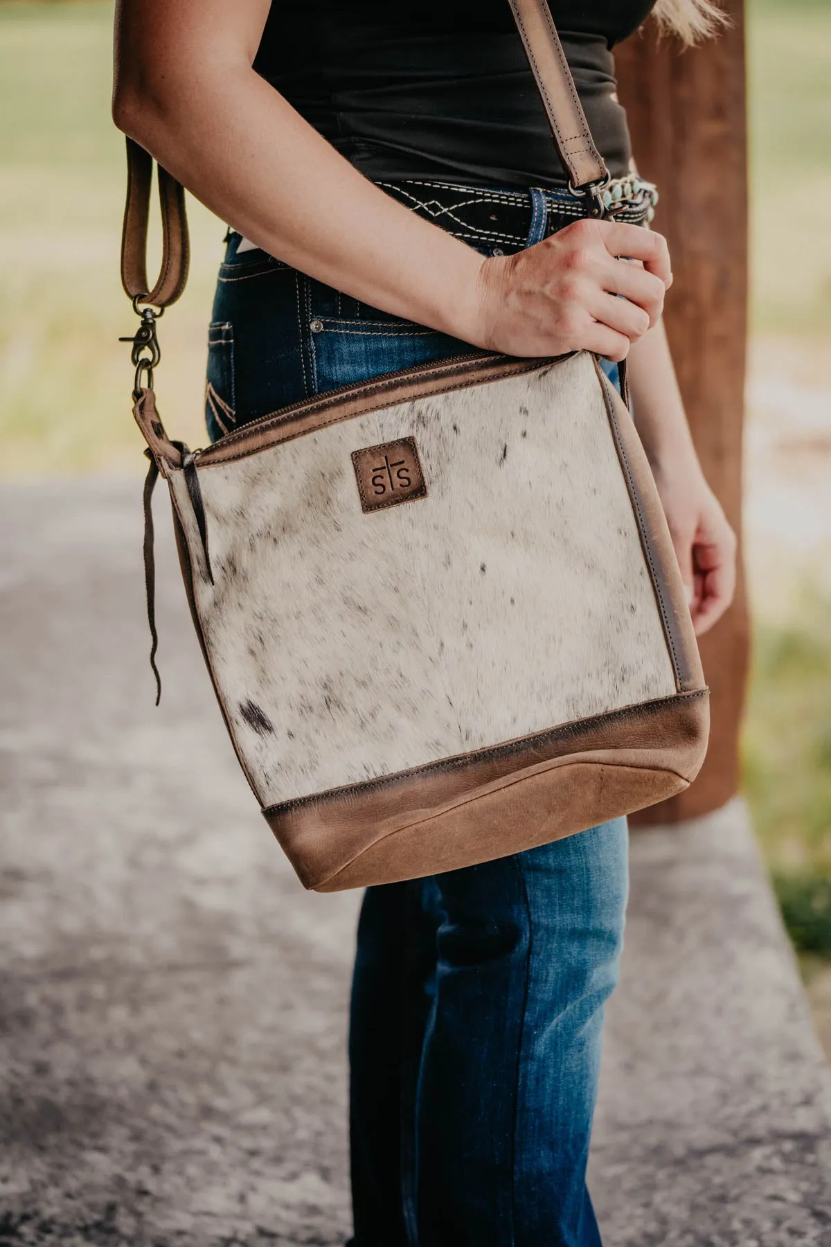 'Mailbag' Cowhide Crossbody bag by STS Ranchwear