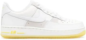 Nike Air Force 1 Low '07 White and Multicolour sneakers