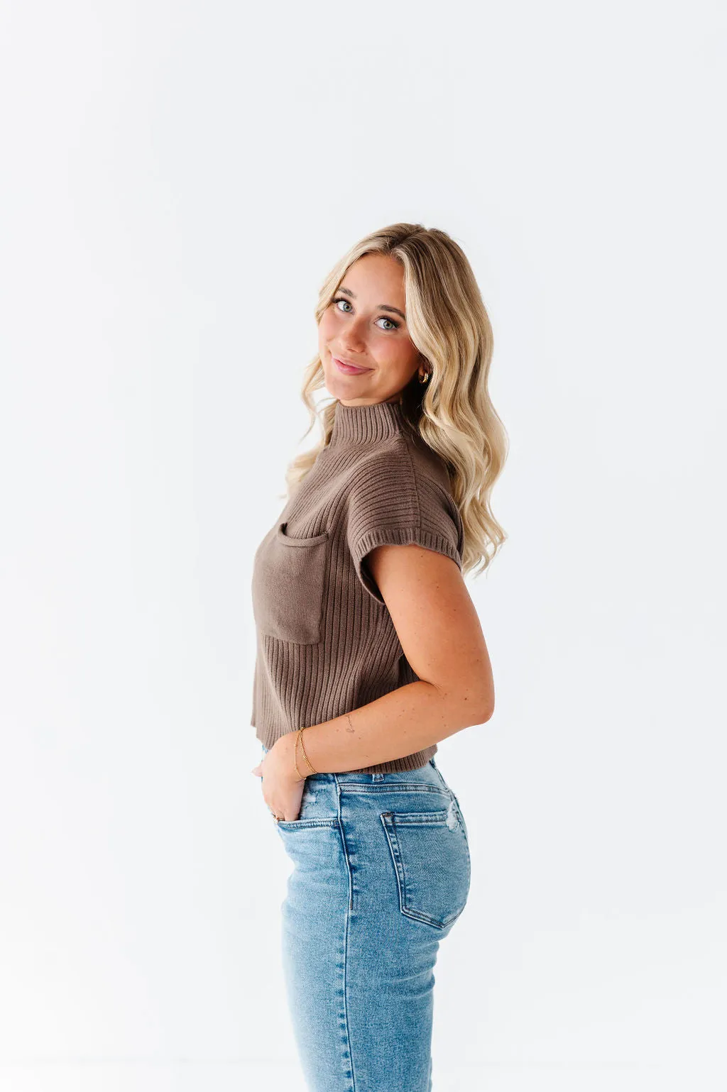 Rainee Sweater Top in Mocha