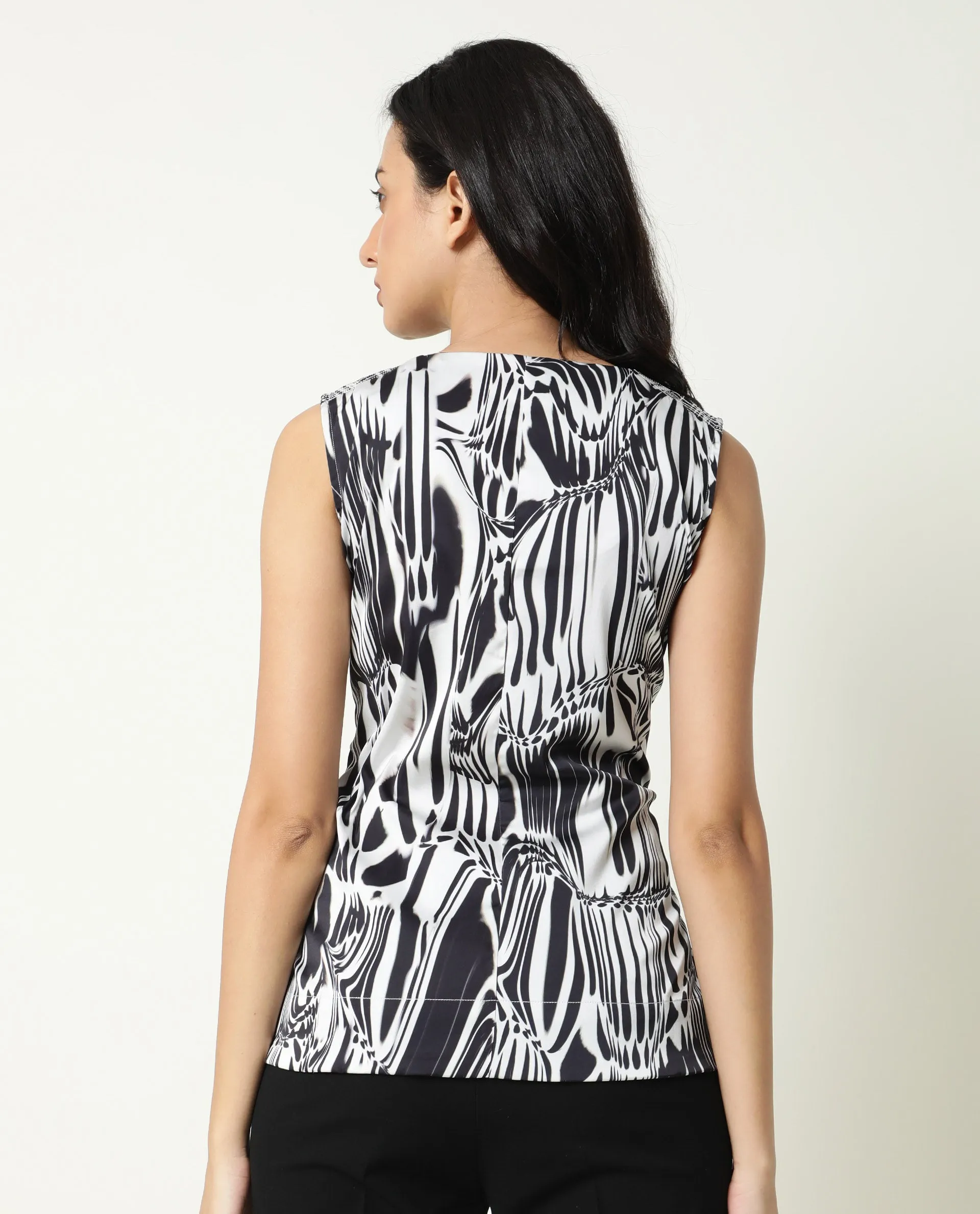 Rareism Women Portal Black Modal Lycra Fabric Regular Fit V-Neck Sleeveless Abstract Print Top