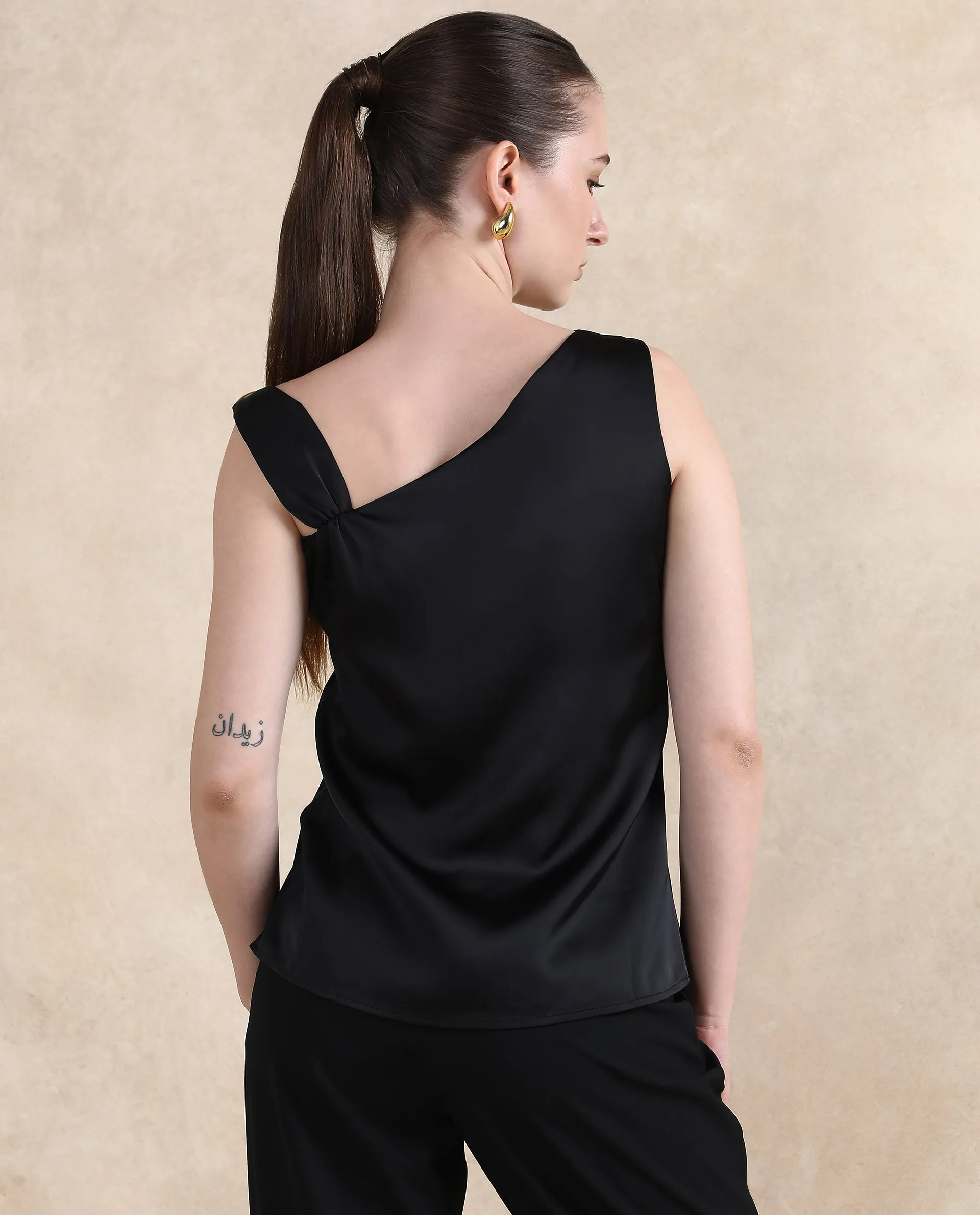 Rareism Women Vaxter Black Sleeveless Asymmetric Neck Zipper Closure Plain Top