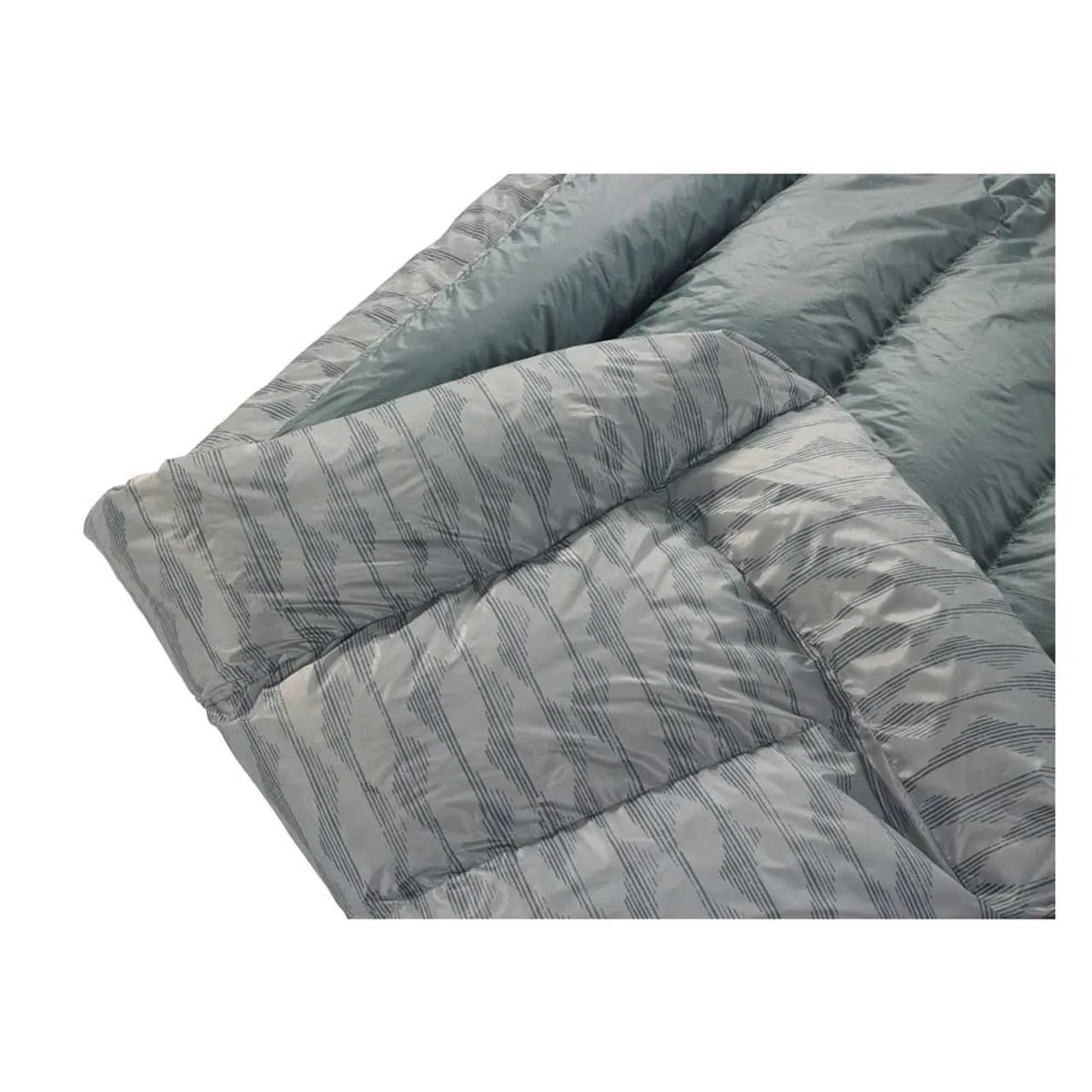 Vela 32 Double Down Quilt