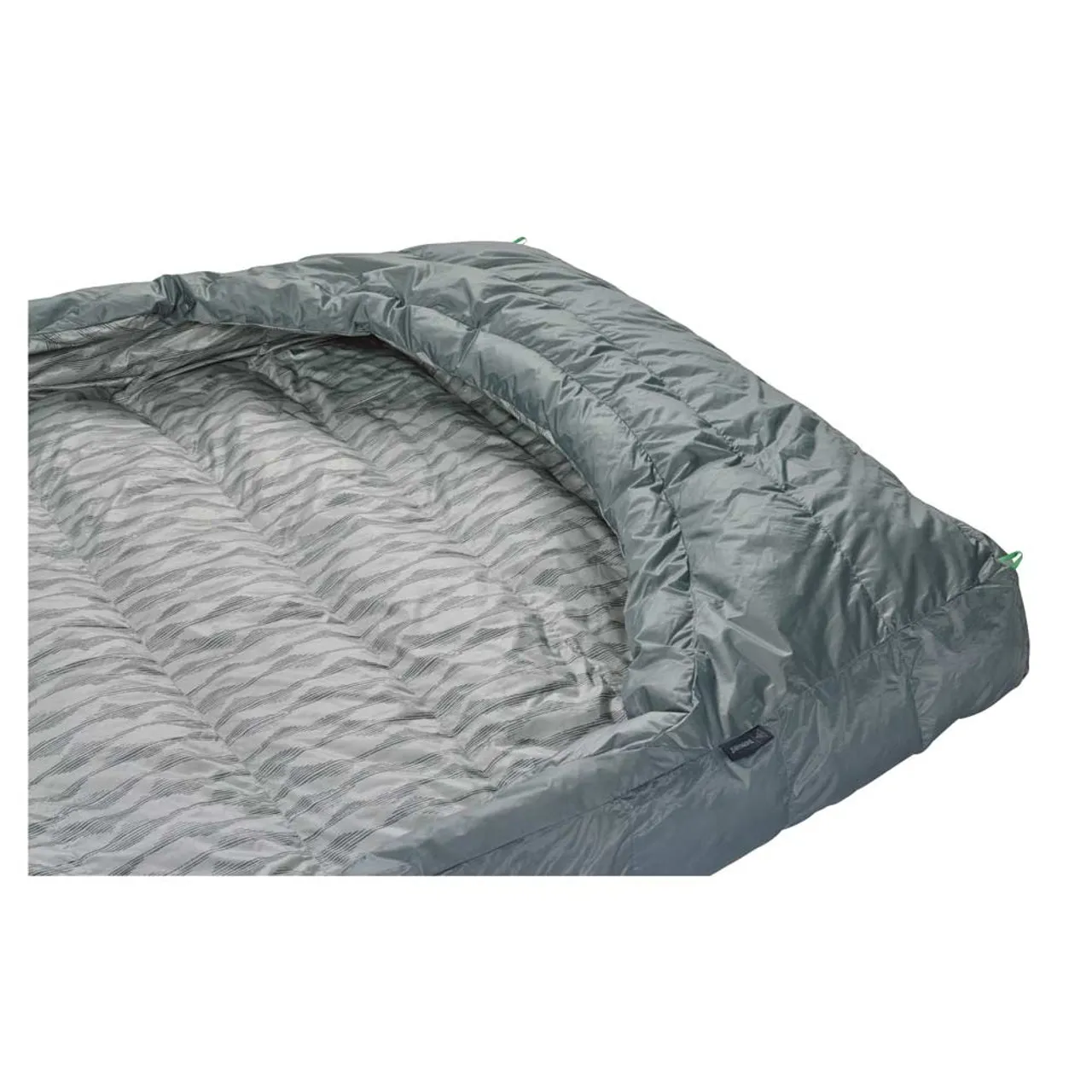 Vela 32 Double Down Quilt